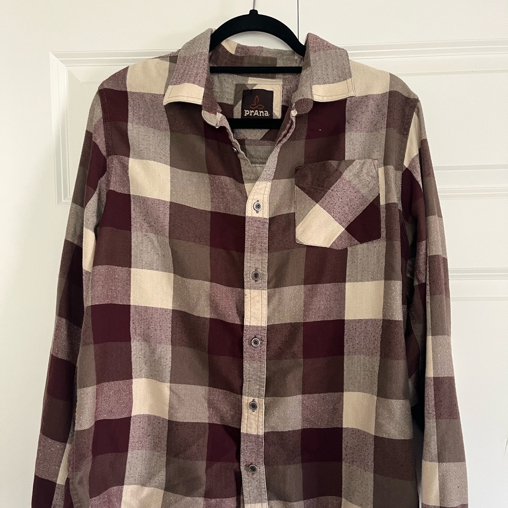 Mens size large PrAna flannel